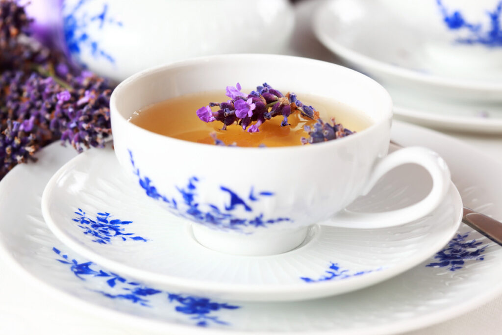 Anksiyeteye Birebir Lavanta Çayı